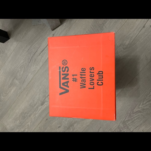 BNWT Vans - Picture 6 of 9